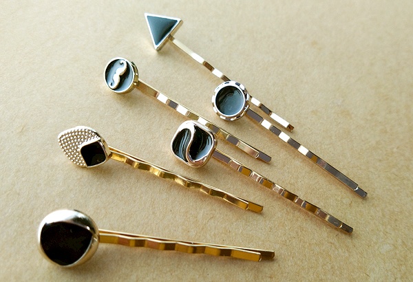 レトロカボションのヘアピンセット（black）