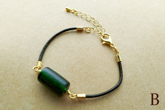 チューブガラスと革紐のブレスレット(バリエーション有)