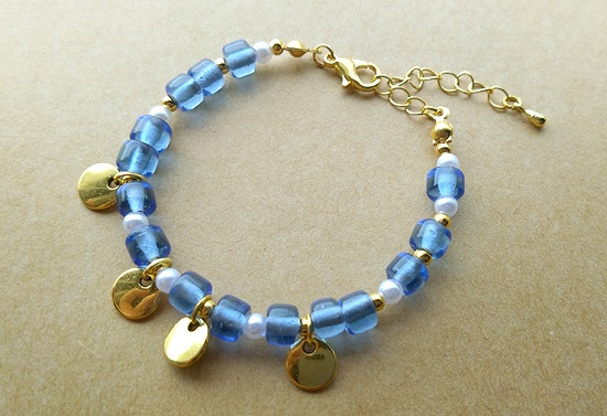 ブルーインドガラスのブレスレット（B）