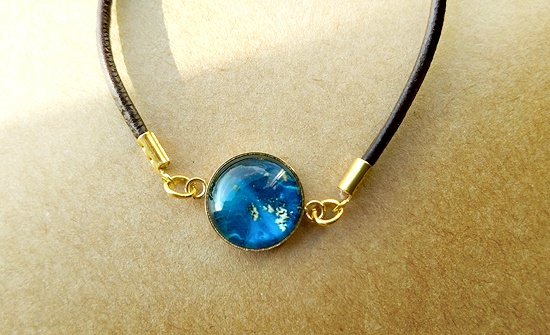 アルコールインク柄カボションの革紐ブレスレット(バリエーション有)