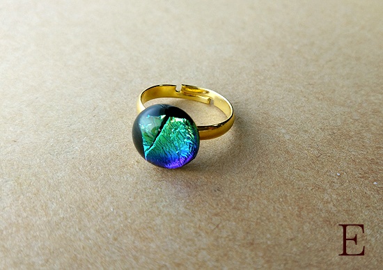 ダイクロガラスの指輪(バリエーション有)