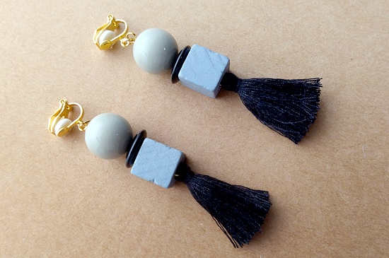 ウッドビーズと異素材MIXイヤリング(A)