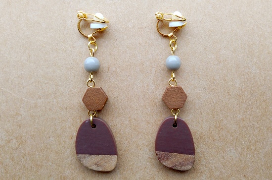 ウッド×レジンの異素材イヤリング（A）