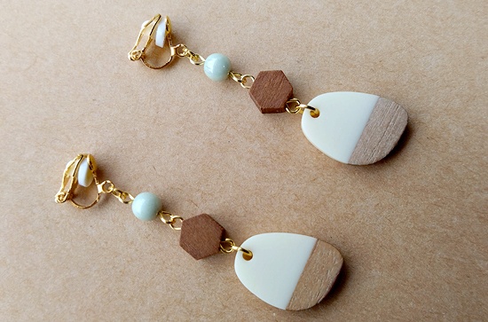 ウッド×レジンの異素材イヤリング(D)