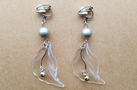 冬色落ち葉のイヤリング（C）