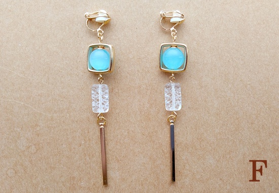 チェコスクエアビーズのIラインイヤリング(バリエーション有)