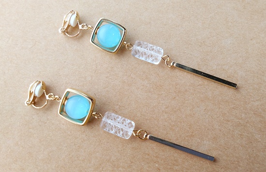 チェコスクエアビーズのIラインイヤリング(バリエーション有)