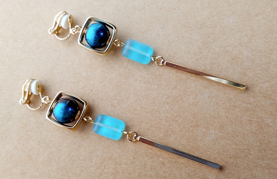 チェコスクエアビーズのIラインイヤリング(バリエーション有)