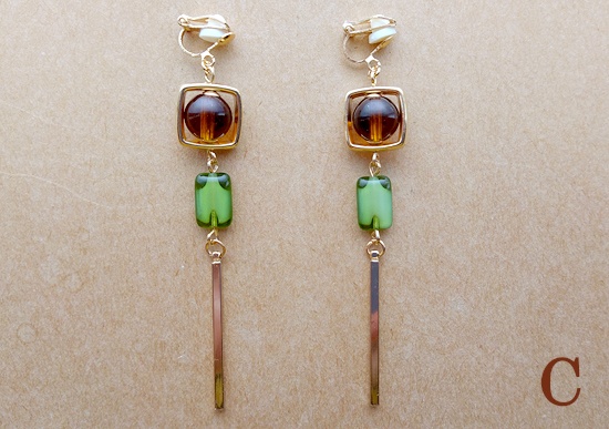 チェコスクエアビーズのIラインイヤリング(バリエーション有)