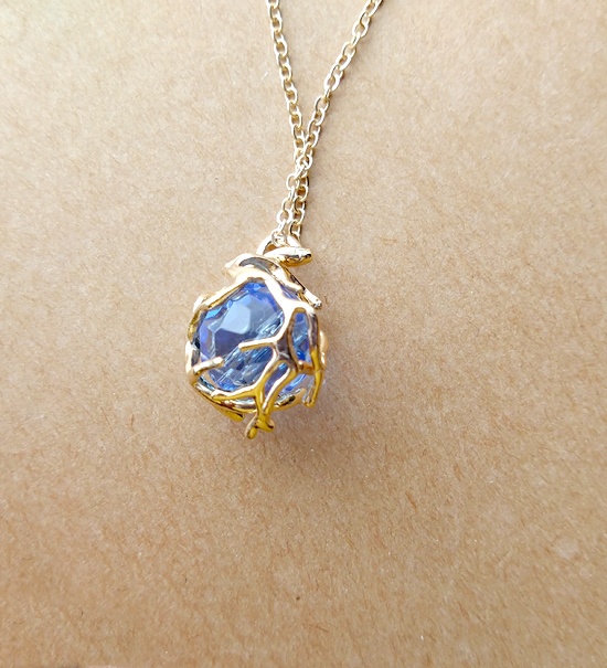 ブルーガラスのケージネックレス（D）