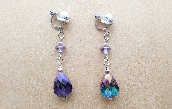 冬のクリスタルドロップイヤリング（B）