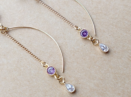 揺れる紫のイヤリング (星雫)