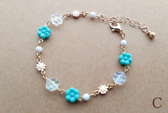 チェコビーズのデイジーチェーンブレスレット(バリエーション有)