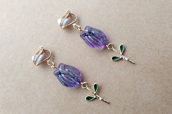 チェコチューリップイヤリング(cute/purple)