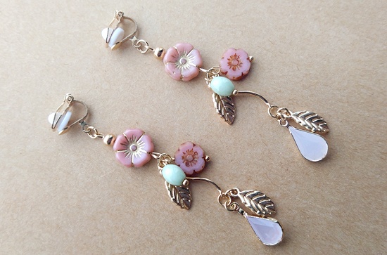 春庭のイヤリング(サクラ)