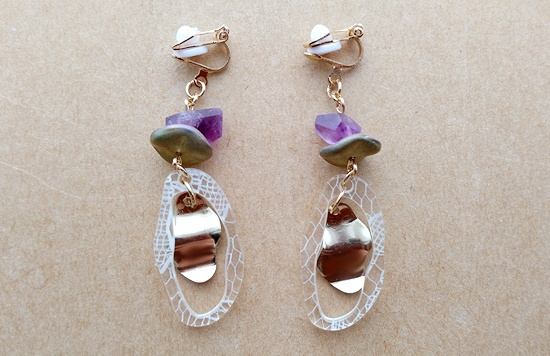 白レースとアメジストのイヤリング