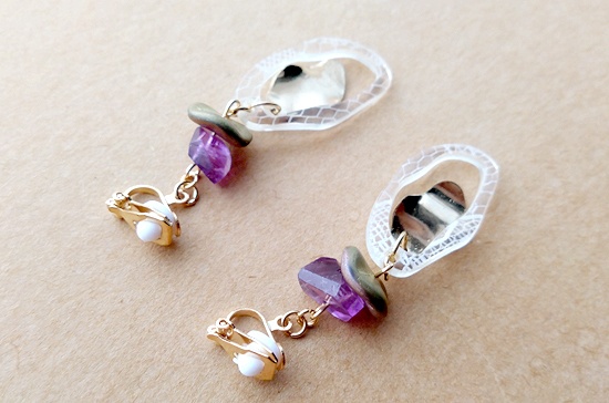 白レースとアメジストのイヤリング