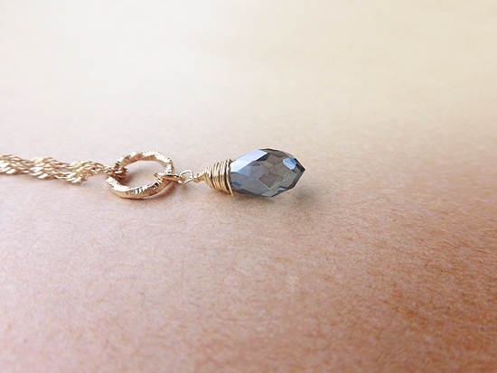 ※チェーンデザイン変更※青の雫ネックレス(mist blue)