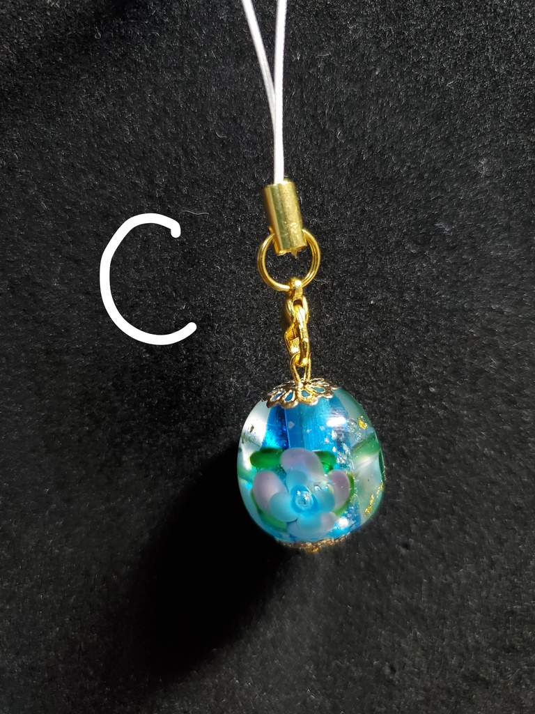 足場の花とんぼ玉