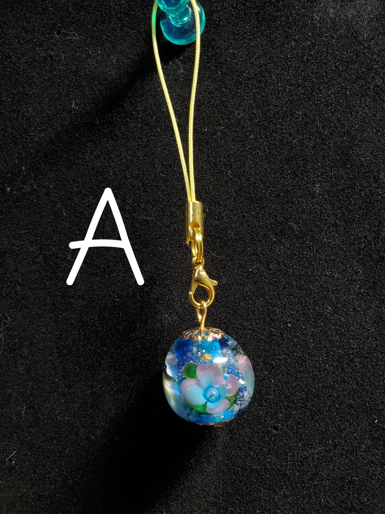 足場の花とんぼ玉