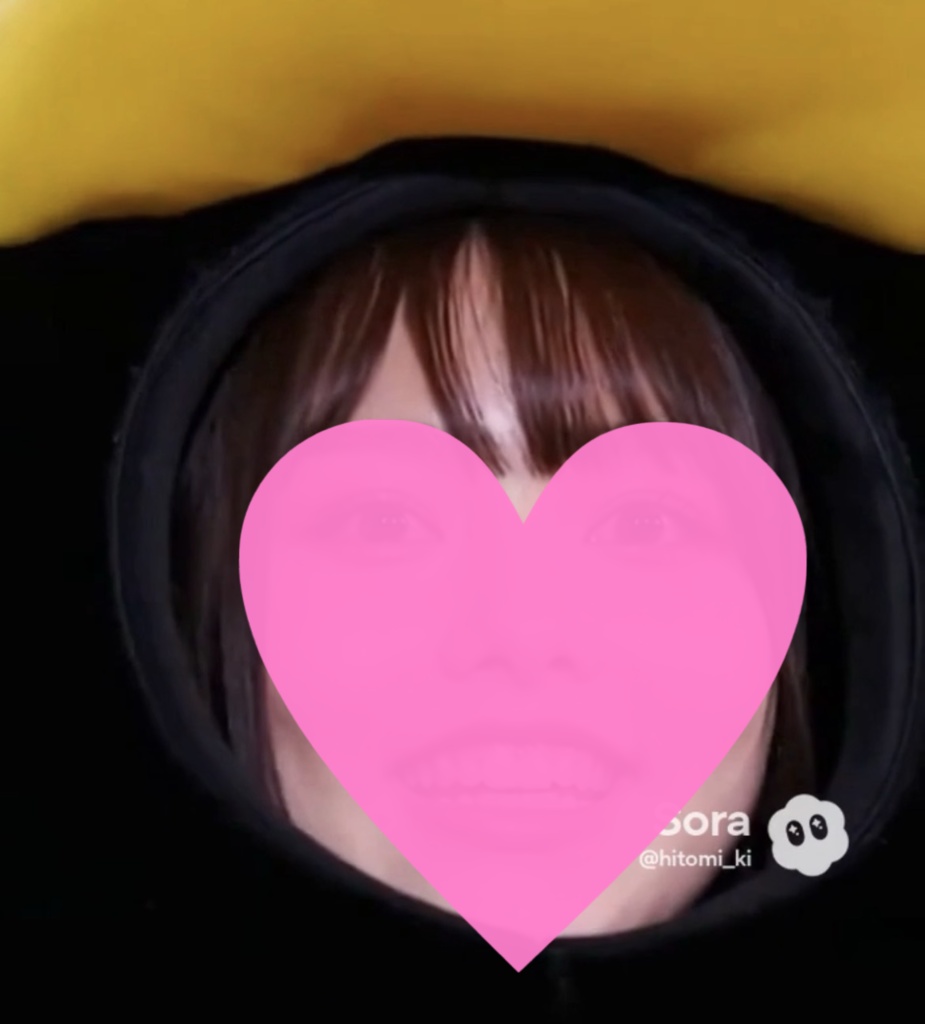 【AI動画】ペンギンの顔出し着ぐるみ姿になったアイドル・さいかのステージと舞台裏 10本セット