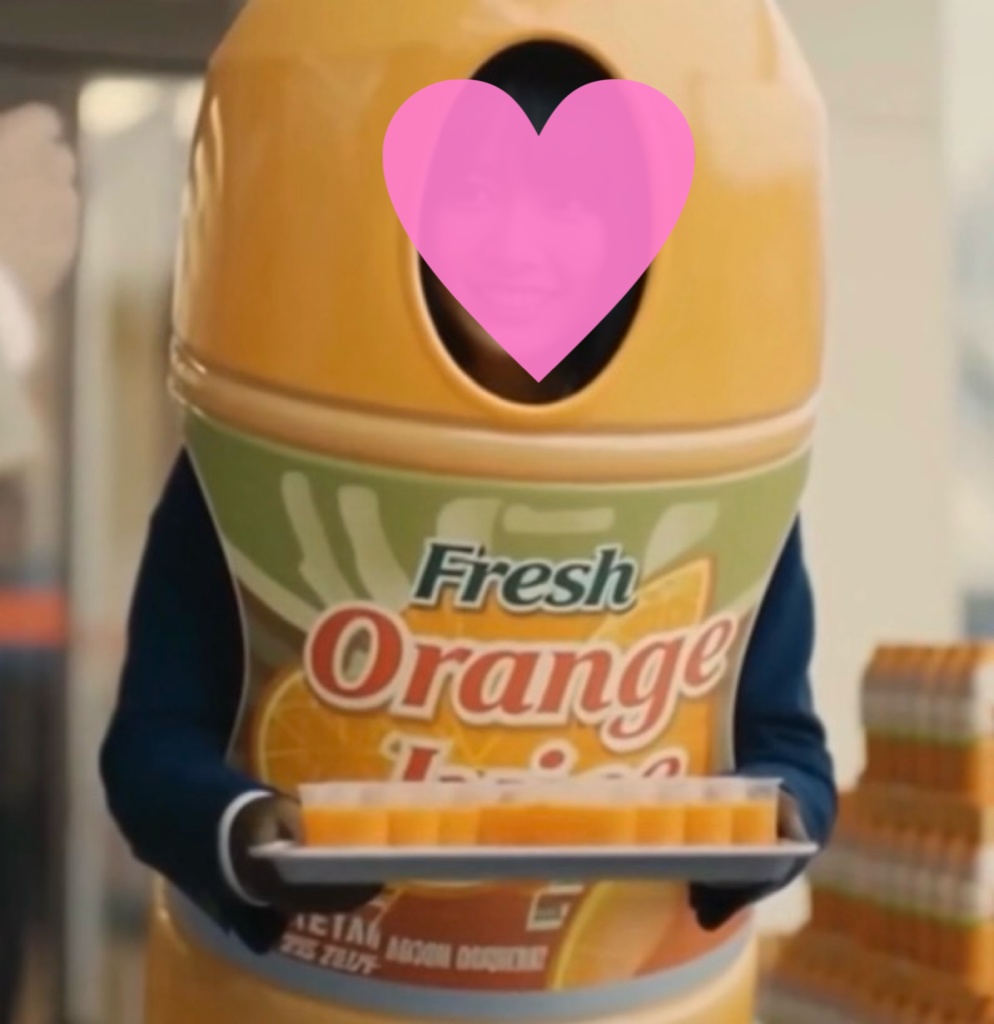 【AI動画・横・Light版】制服にペットボトルの着ぐるみを着用した職場体験の女性