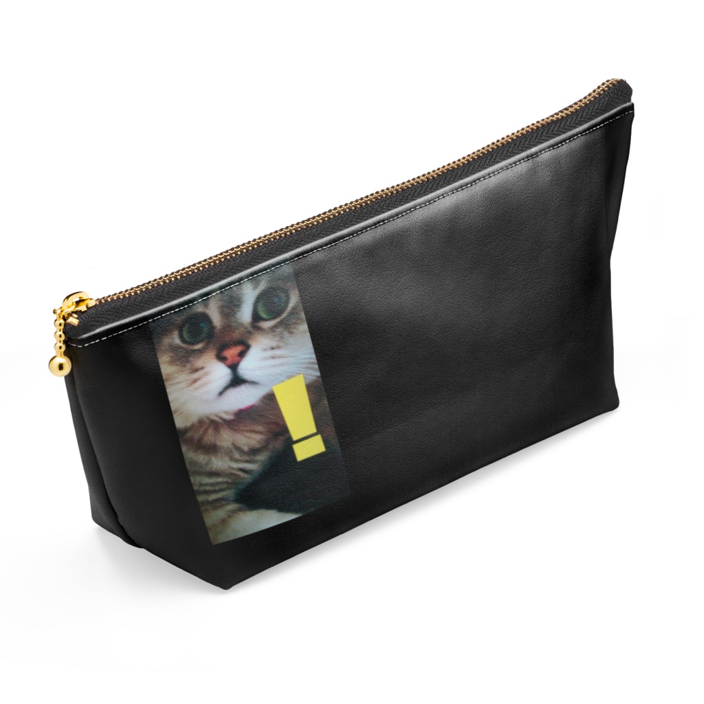 びっくりにゃんこポーチ