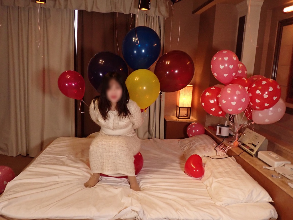 ゆきんこさんのヘリウム風船遊び