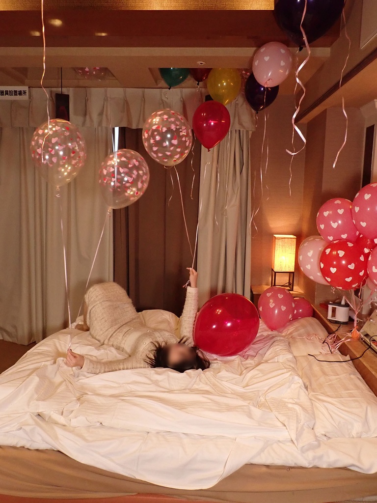 ゆきんこさんのヘリウム風船遊び