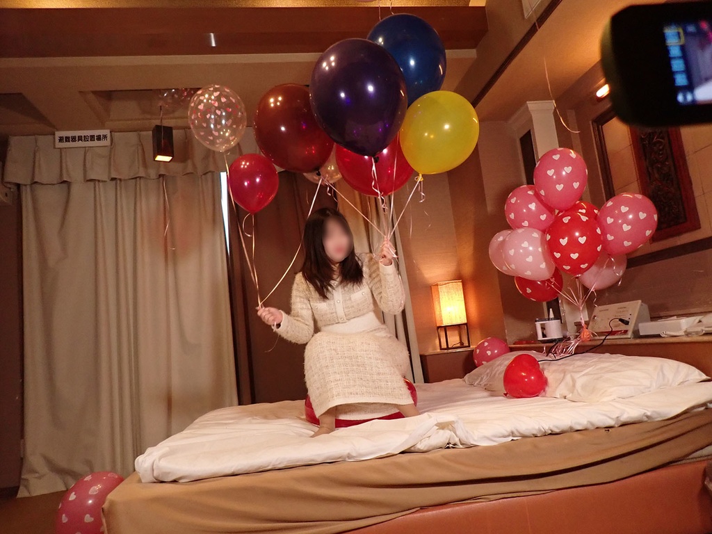 ゆきんこさんのヘリウム風船遊び