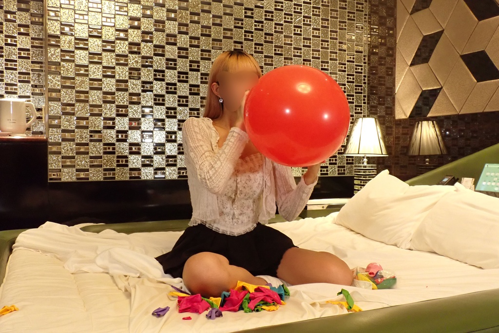 のんたんさんの風船遊び