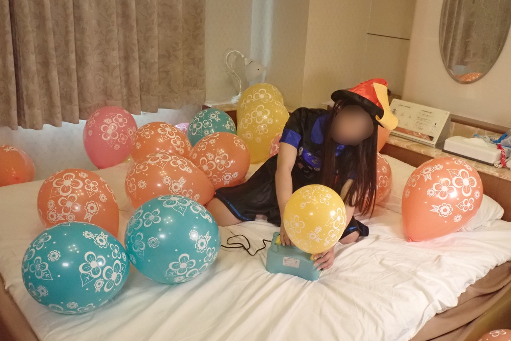 Kさんの風船遊び2(キョンシー編)