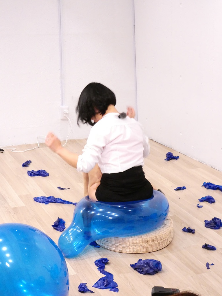 北見えりちゃんの風船遊び8