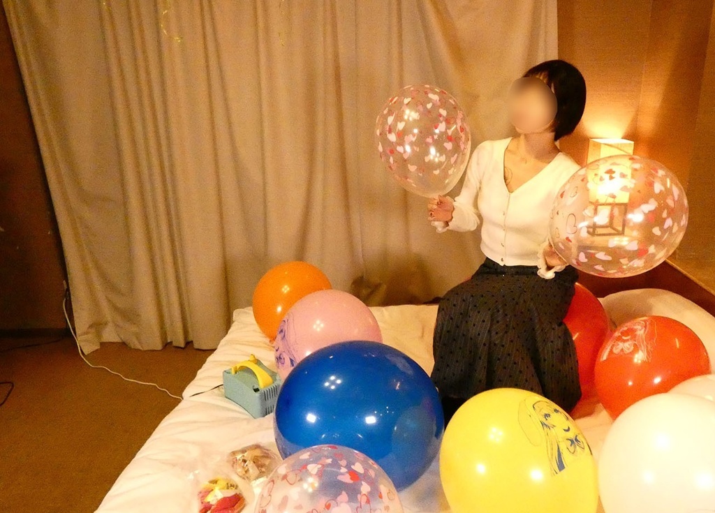 りんちゃんの風船遊び3(私服で風船遊び編)