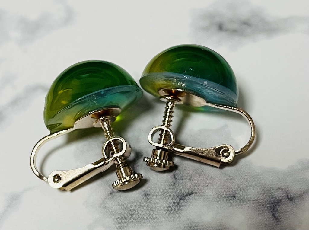 弟子と先生イメージカラーイヤリング