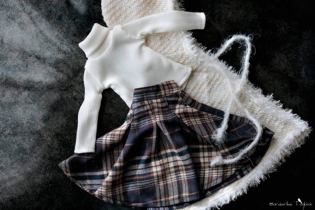 受注製作(5月発送予定):ブライトプレーティングリブニットセーター&メルティングチェックハイウエストスカート&ウォームファーフーディロングケープ セット