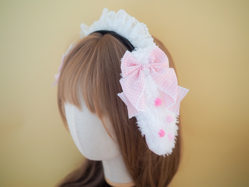 ポンポンつきうさぎ耳