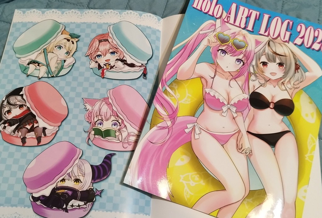 【C107新刊】ホロ FA BOOK 『holo ART LOG 2025』/holoXマカロンアクキー/こよクロ・アクリルジオラマスタンド