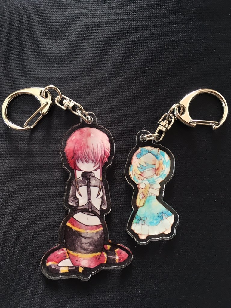 桎梏少女　アクリルキーホルダー2種