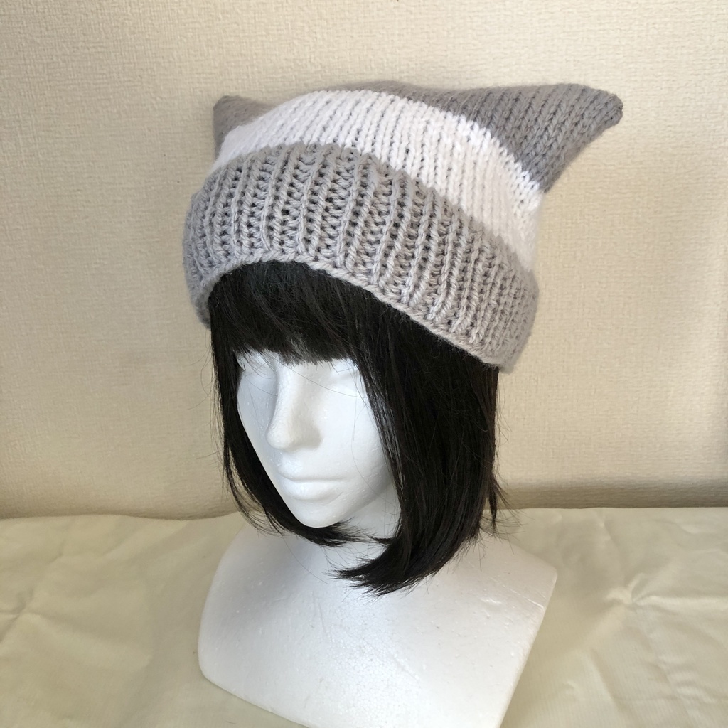 猫耳ニット帽子