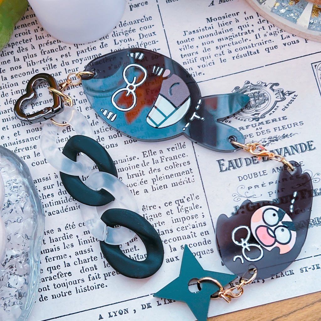 タソ_チェーン付きアクキー