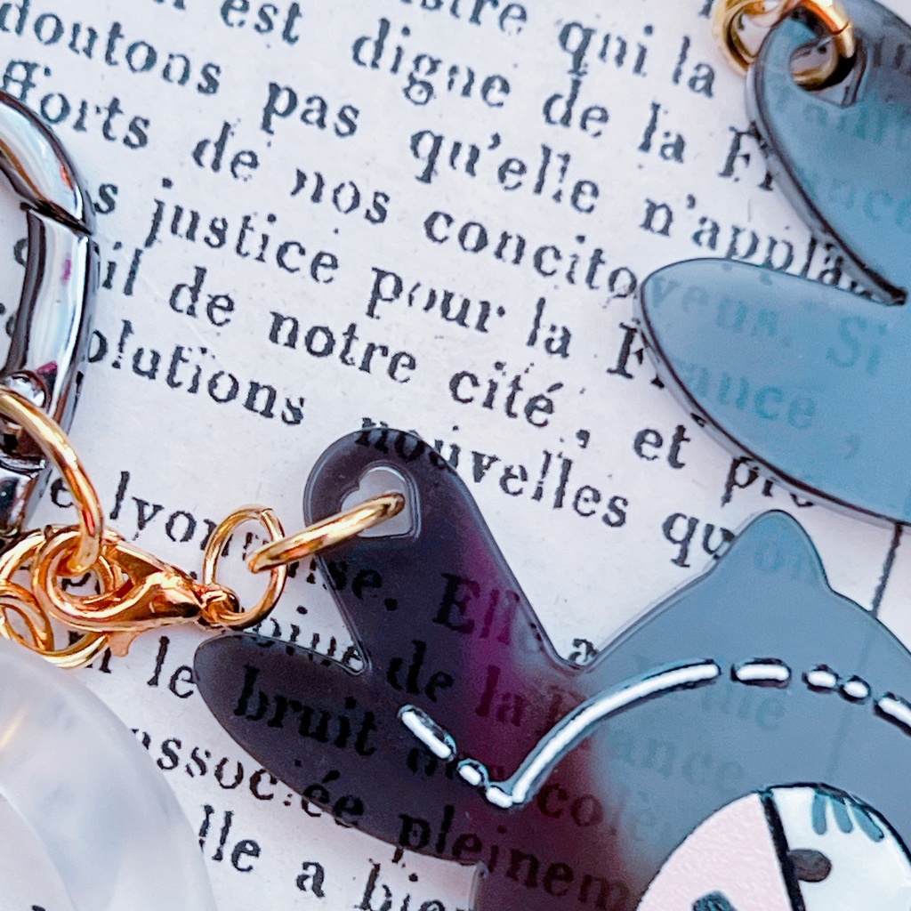 タソ_チェーン付きアクキー