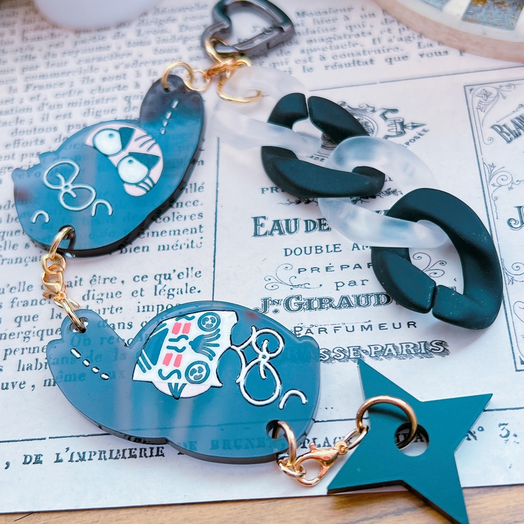 タソ_チェーン付きアクキー