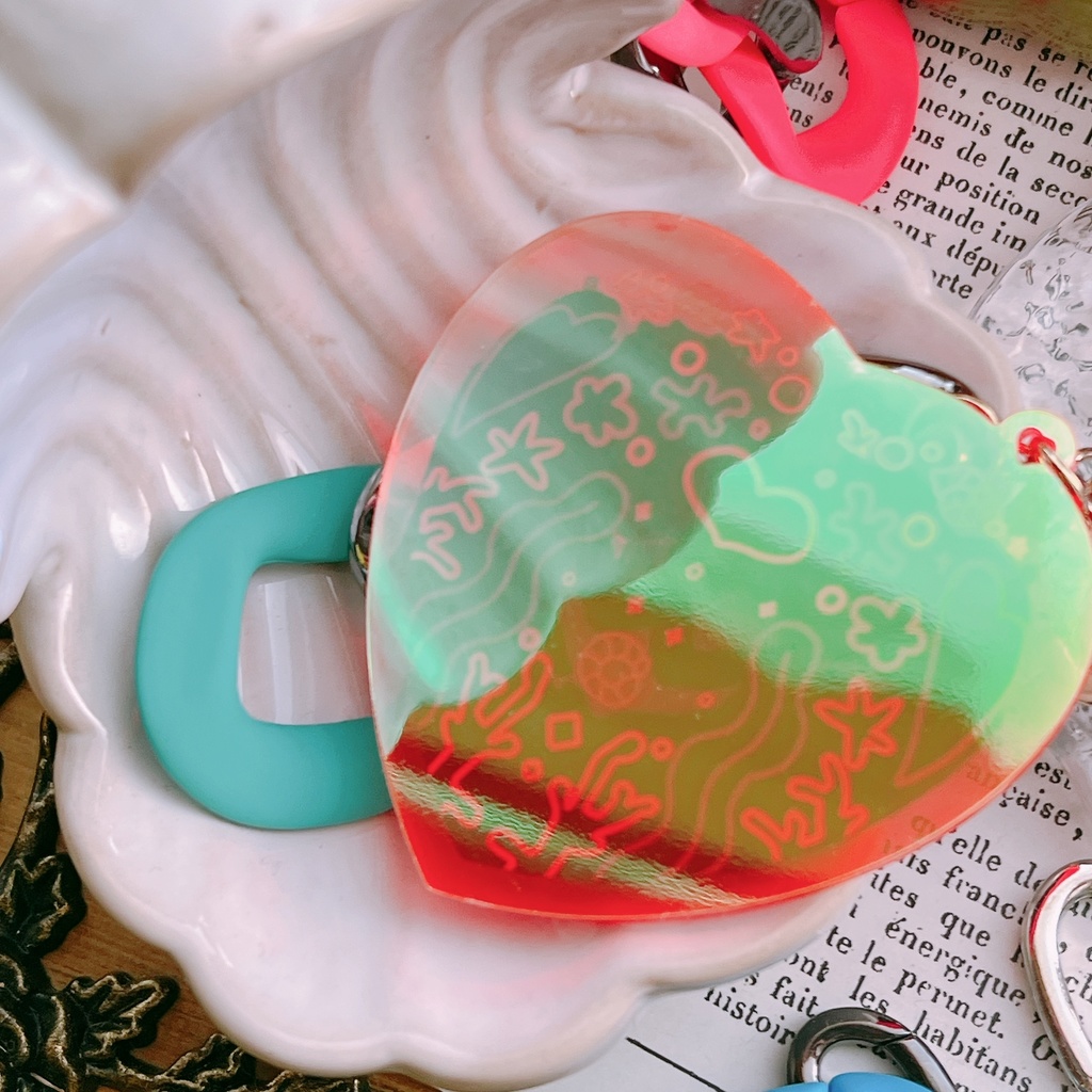 💜🩷はーと閉じ込めアクキー💛💙