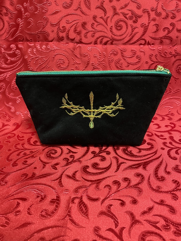 ツイステッドワンダーランド キャライメージ刺繍ポーチ