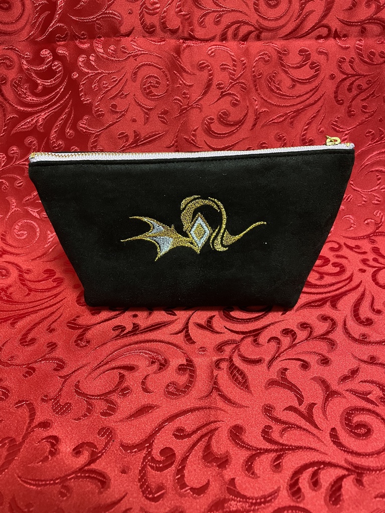 ツイステッドワンダーランド キャライメージ刺繍ポーチ