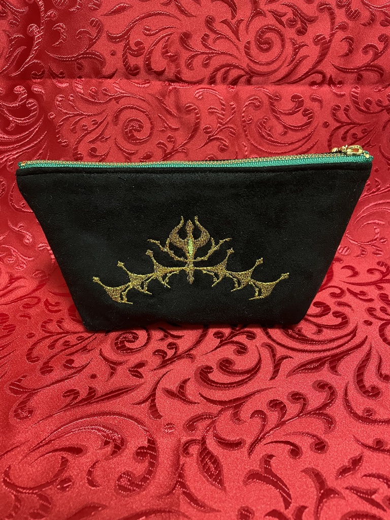 ツイステッドワンダーランド キャライメージ刺繍ポーチ