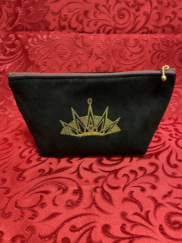 ツイステッドワンダーランド キャライメージ刺繍ポーチ