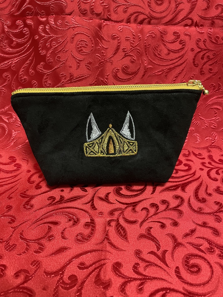 ツイステッドワンダーランド キャライメージ刺繍ポーチ