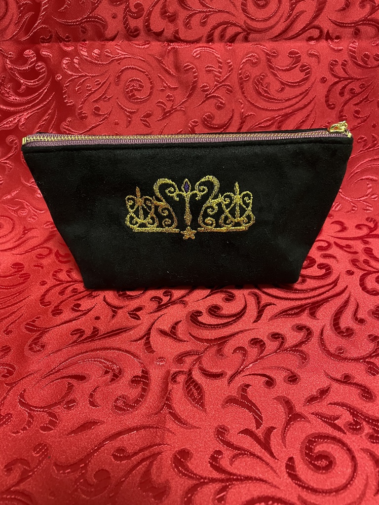 ツイステッドワンダーランド キャライメージ刺繍ポーチ